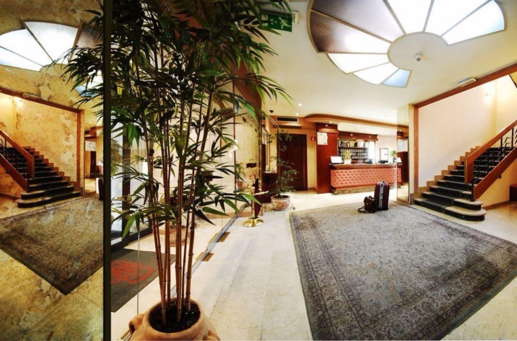 Estense Hotel 3*