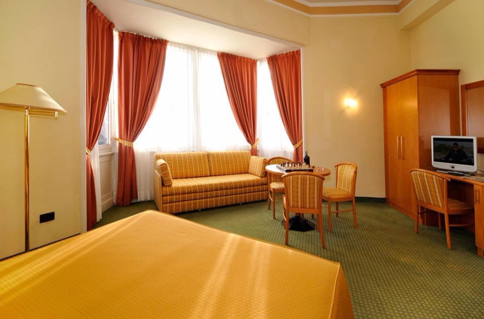 Hotel Estense 3*