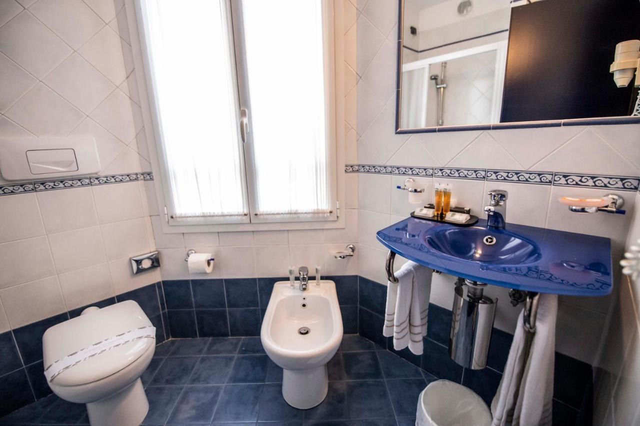 Hotel Estense 3*